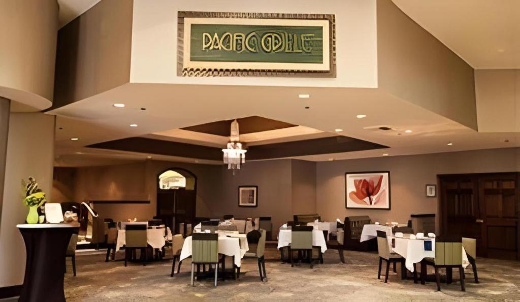 Ontario Gateway Hotel 외부 사진